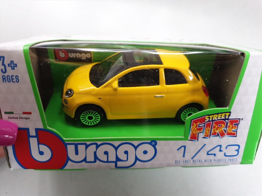 Burago 1/43 Fiat 500 Gialla